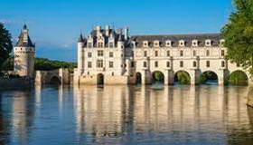 טיול משולב בשייט מפנק על נהר הלואר 