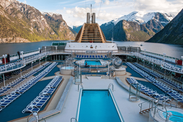 קרוז בפיורדים של נורווגיה