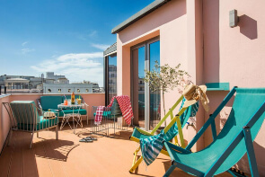 הקרוואן B&B, סלוניקי