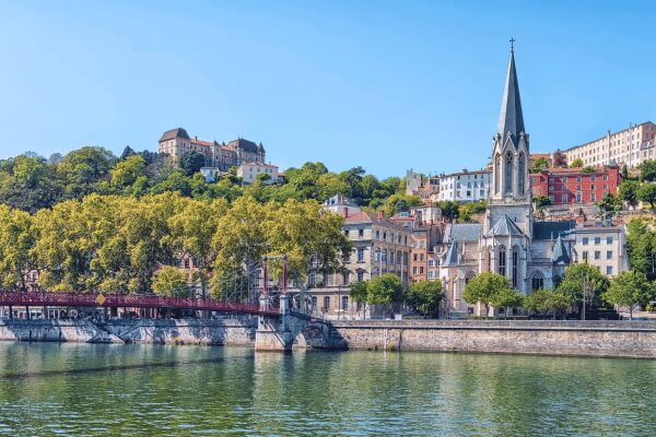 העיר ליון בצרפת, שייט על נהר הרון