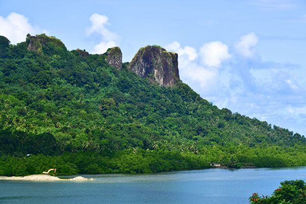 סלע סוקס, פונפיי