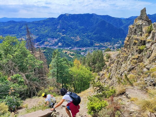 מסלול הליכה Nevyastata Ecotrail ליד סמוליאן, הרי הרודופי, בולגריה
