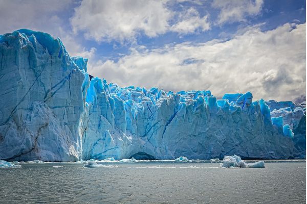 קרחון אופסלה, שמורת הקרחונים, אגם ארגנטינו, פטגוניה