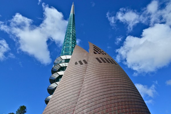 מגדל הפעמונים הצמוד לאליזבת' קי, פרת'