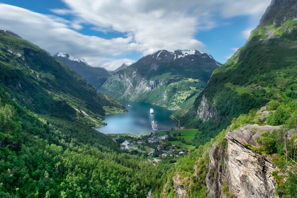 תצפית דלסניבה, גייראנגר פיורד