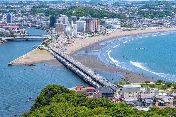 הגשר המוביל לאי אנושימה