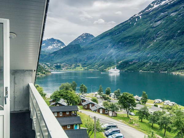 פיורד גיירנגר ממלון Grande Fjord Hotel